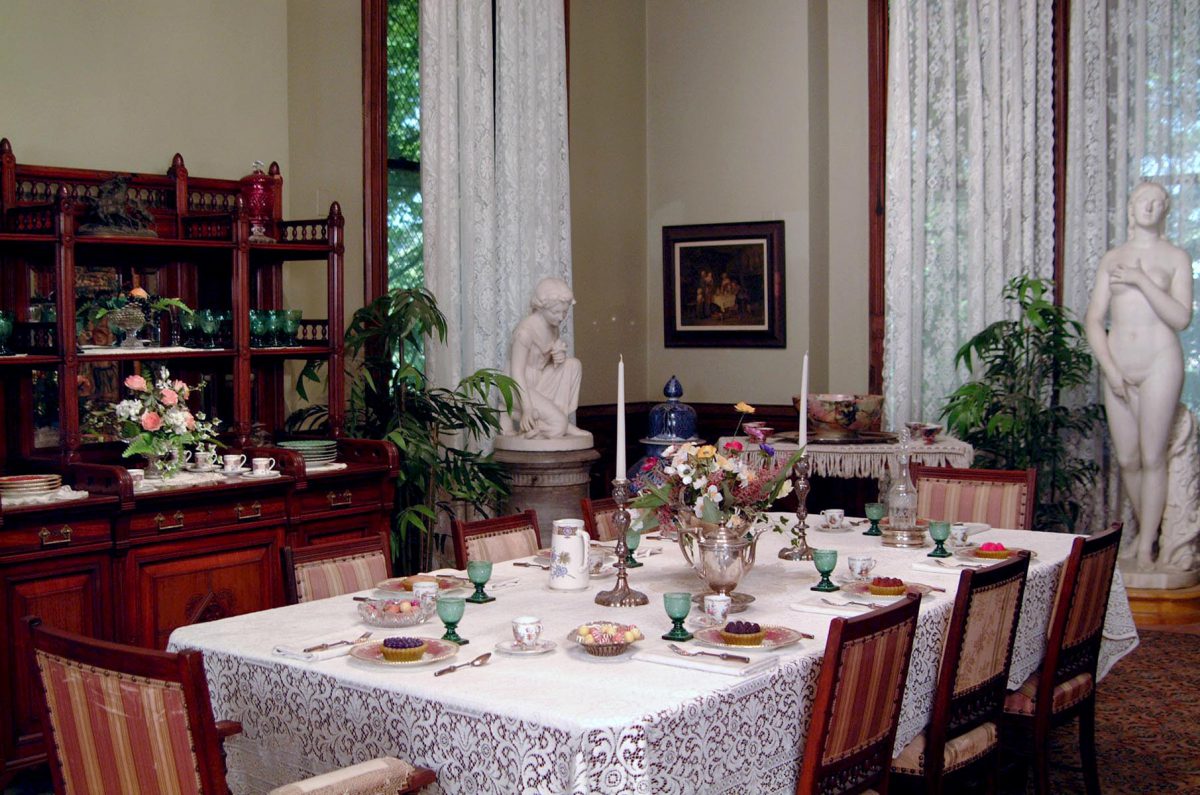 on-view-glenview-dining-room